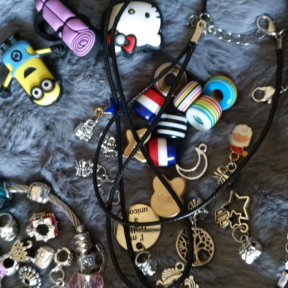 Jewelry bundle - Picture 2 of 5